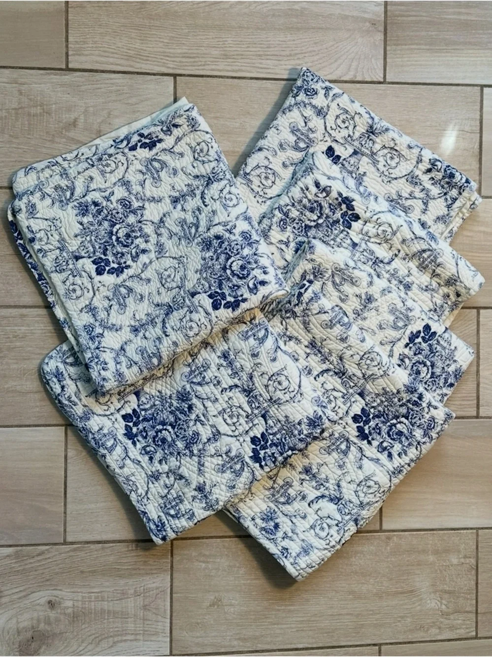 6 VTG Quilted Toile Bouquet Euro Pillow Shams 26